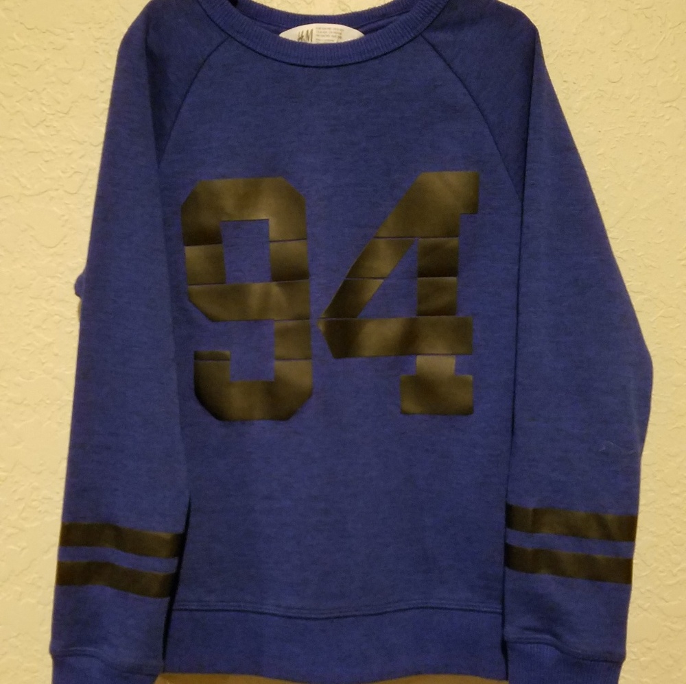 H&M sweater worn once size 8-10yrs